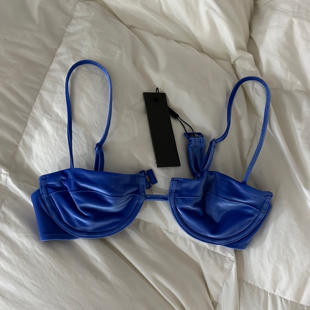 Triangl bathing suit (TOP ONLY)